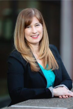 Janice Sestan headshot