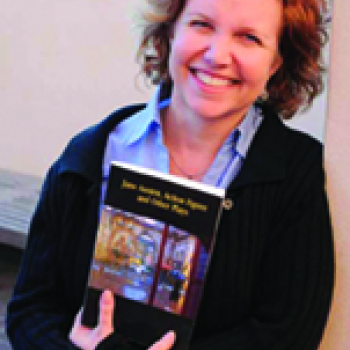 Creative Writing Faculty Elaine Ávila